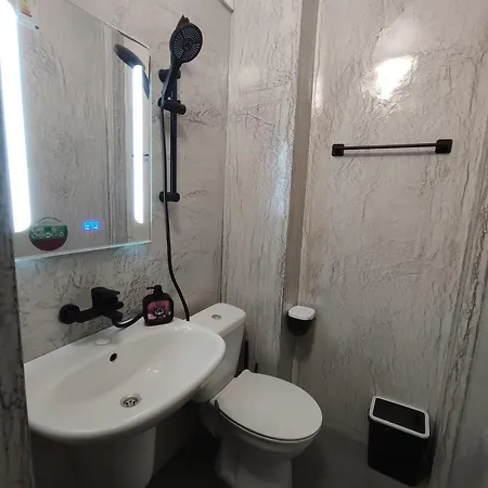 Laura Apartment Gabrovo *